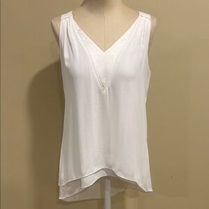 White House Black Market V-Neck sleeveless Blouse